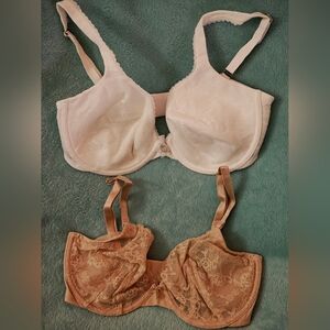 Victoria's Secret White and Tan Lace Bra Duo